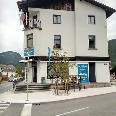 House Budkovic Vandrerhjem *