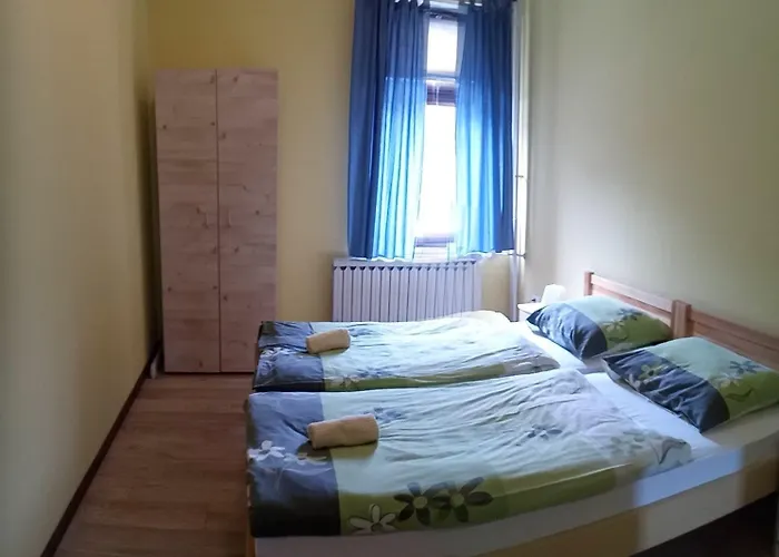 House Budkovic Хостел Бохинь